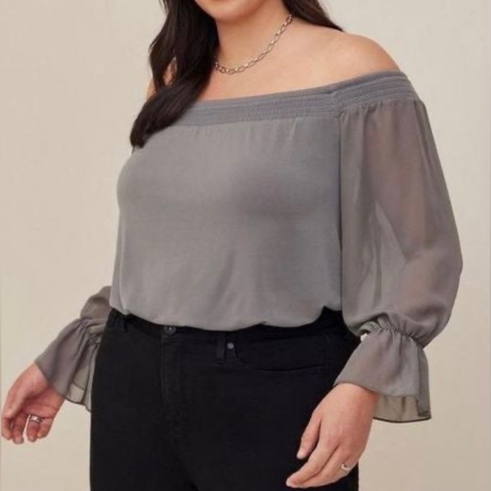 NWT Torrid Gray Off Shoulder Swing Top size 4X (26)